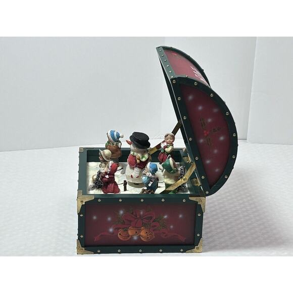 Animated Christmas Music Chest/Box We Wish you a Merry Christmas Figgy Pudding - Picture 4 of 11